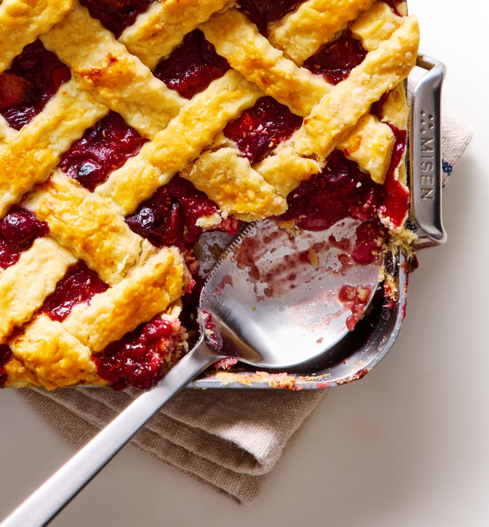 Misen2-Web-PDP-Chef_Spoons-Serrated-Gallery-2.png