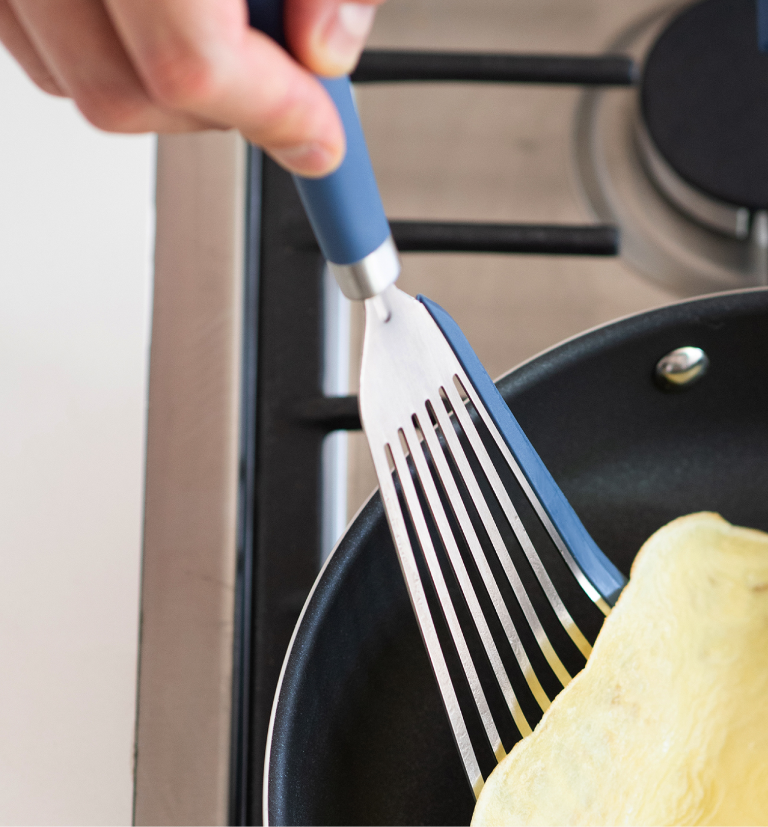 Misen2-Web-PDP-Fish_Spatula-Sil-Gallery-2.png