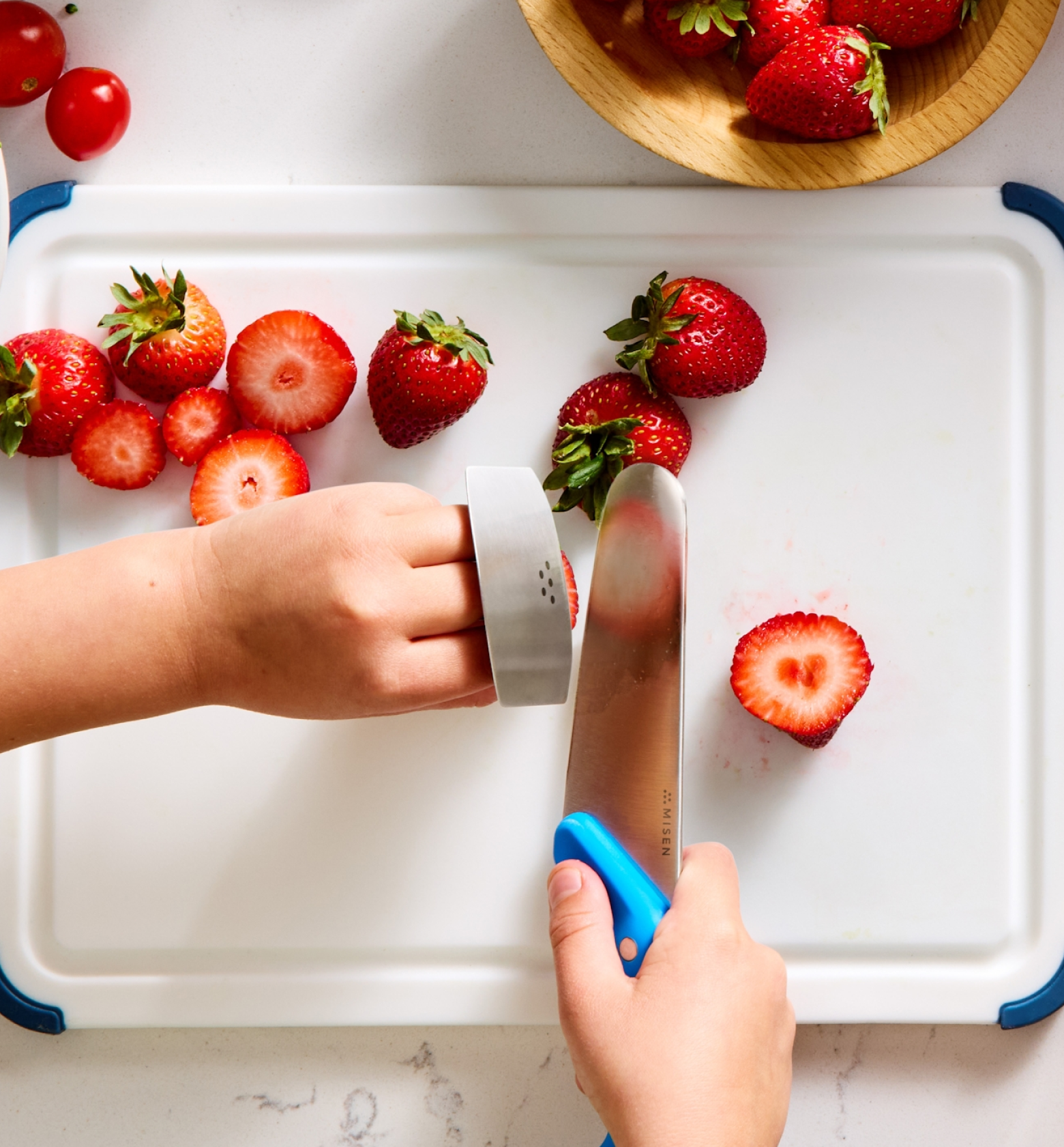 Misen2-Web-PDP-Kids_Knife-4in-Gallery-5.png