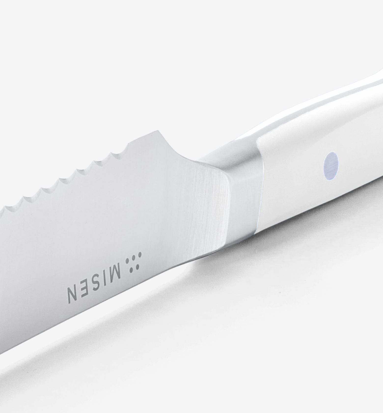 Misen2-Web-PDP-Serrated-8in-White-Gallery-4.png